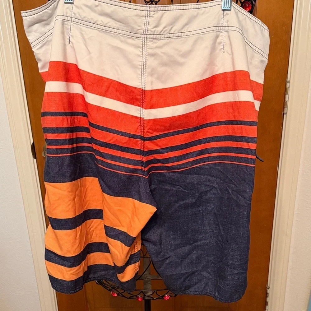 🎸🎸🎸🎸BOGOHO🎸🎸🎸Billabong Men's Swim Shorts - Red, Orange, and Navy